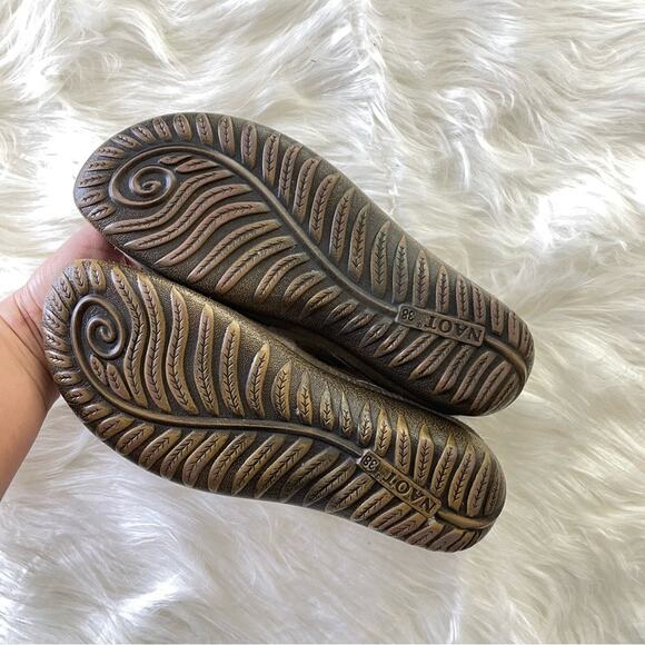 Naot | Women's Kirei Mary Jane Shoes Flats Metallic Brown Gold Casual Comfort 7 - Picture 8 of 8